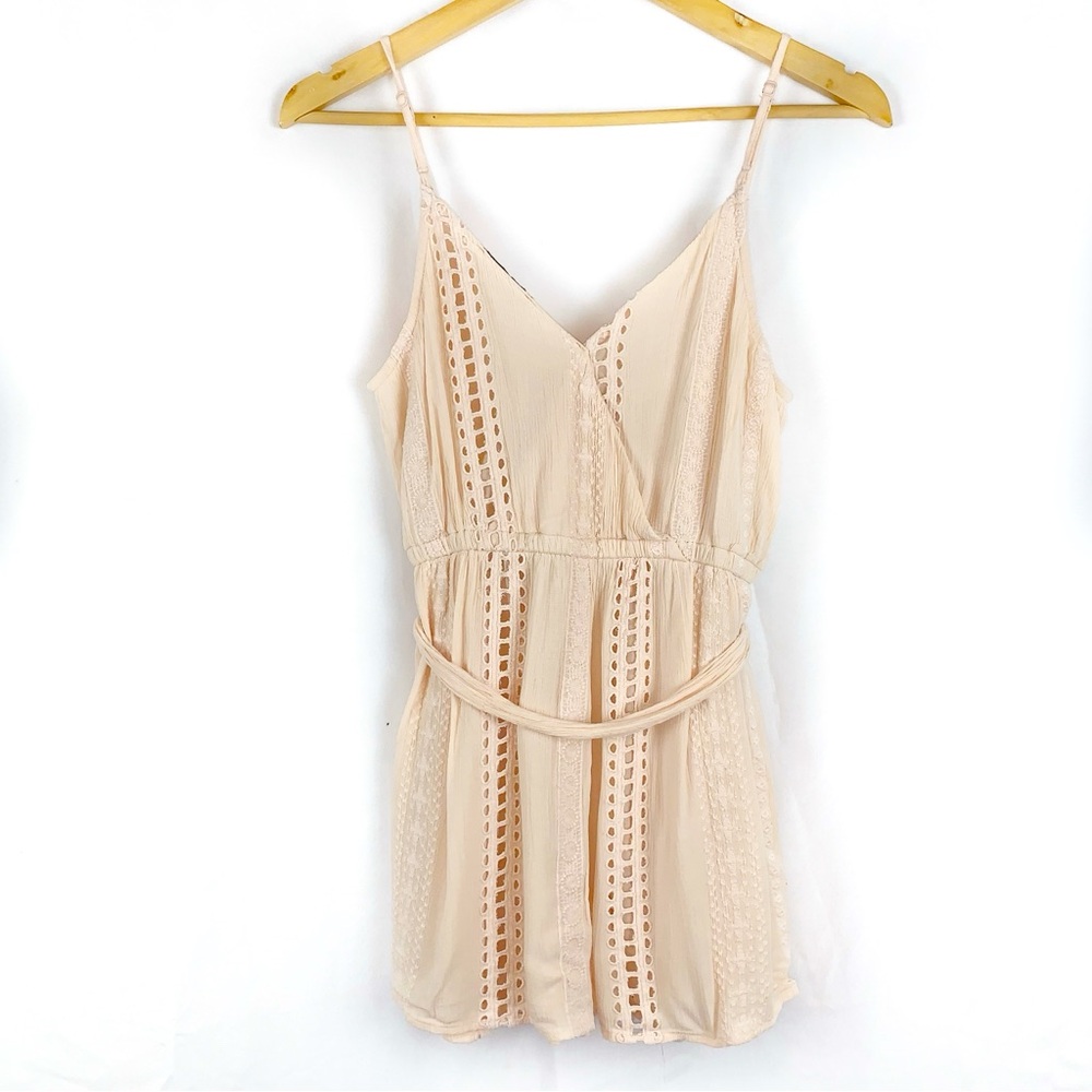 American Eagle Waist Defined Lace Crochet Romper in Peachy Pink - Picture 5 of 8